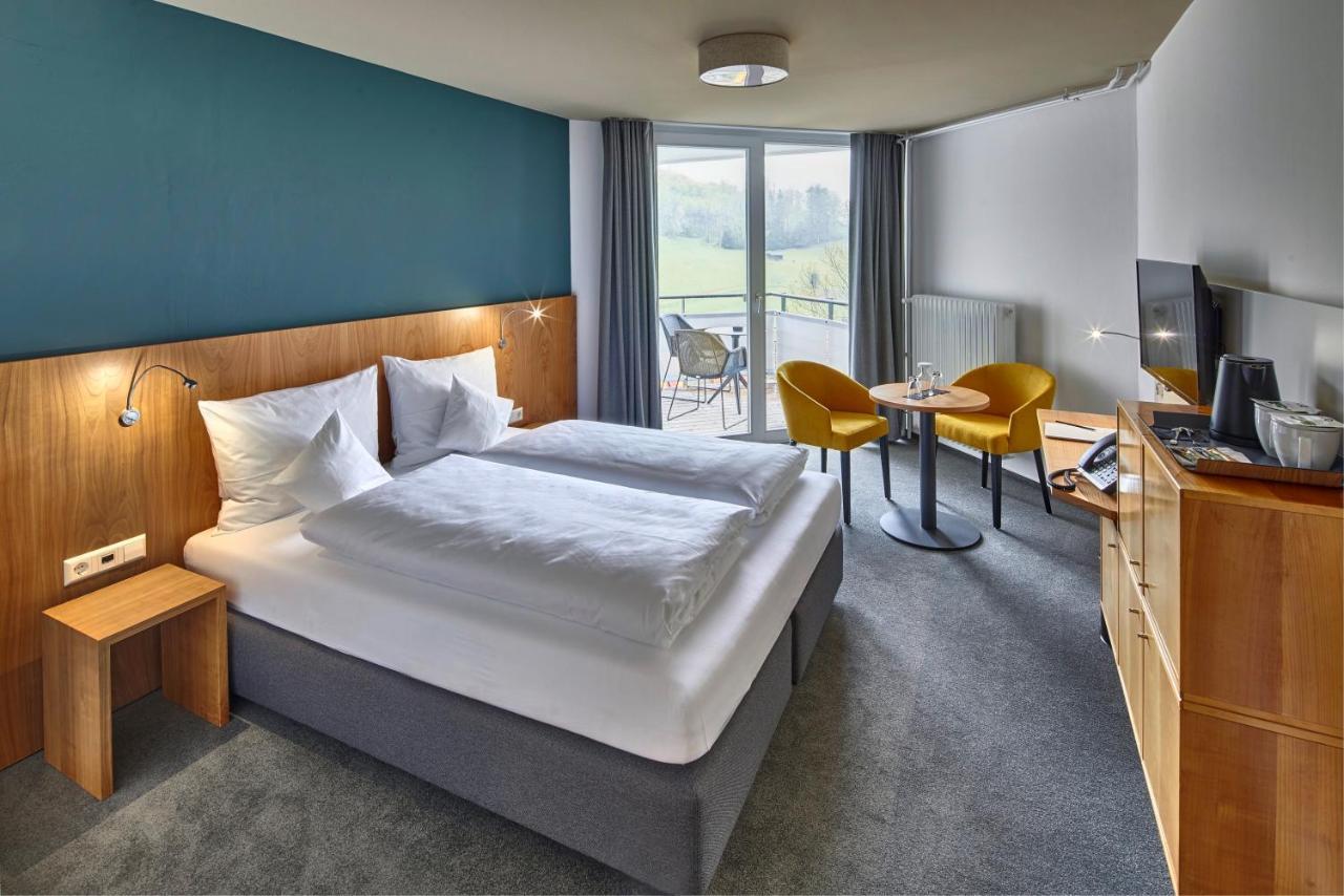 Elzland Hotel Pfauen Wellness & Spa Elzach Exterior photo