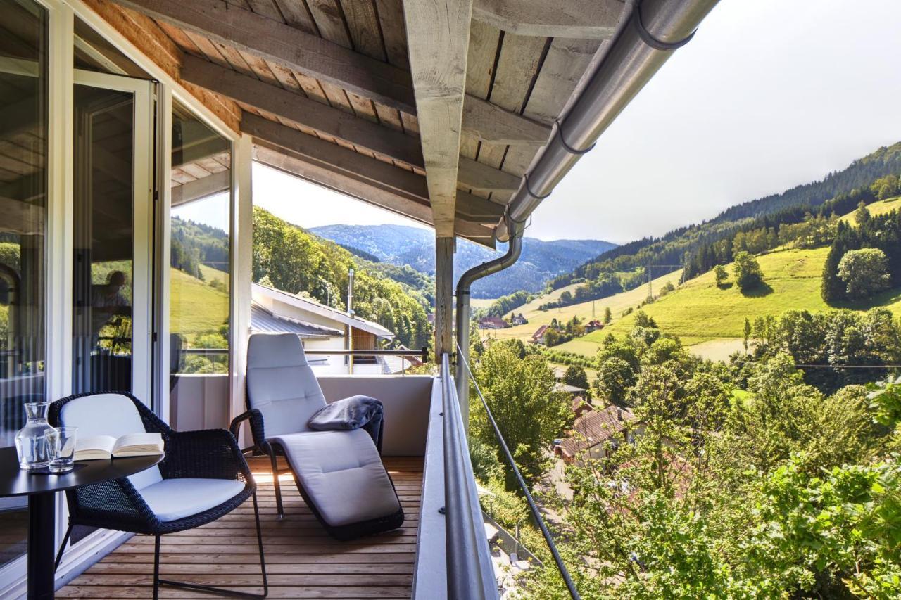 Elzland Hotel Pfauen Wellness & Spa Elzach Exterior photo