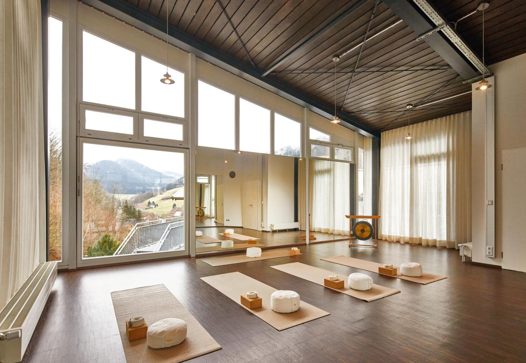 Elzland Hotel Pfauen Wellness & Spa Elzach Exterior photo